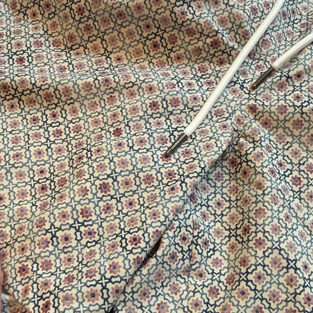 Goodfellow TILE PRINT swim trunks XL W/ brief 3 pocket 7